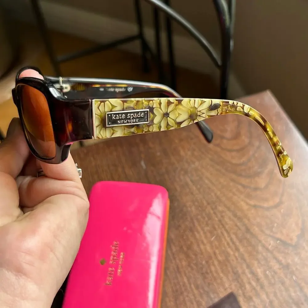 Kate Spade Tortoise Lucite Rectangle Sun Glasses Floral Temples FREDA